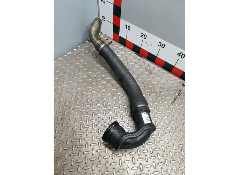 Патрубок интеркулера к Opel Astra, 2008г.