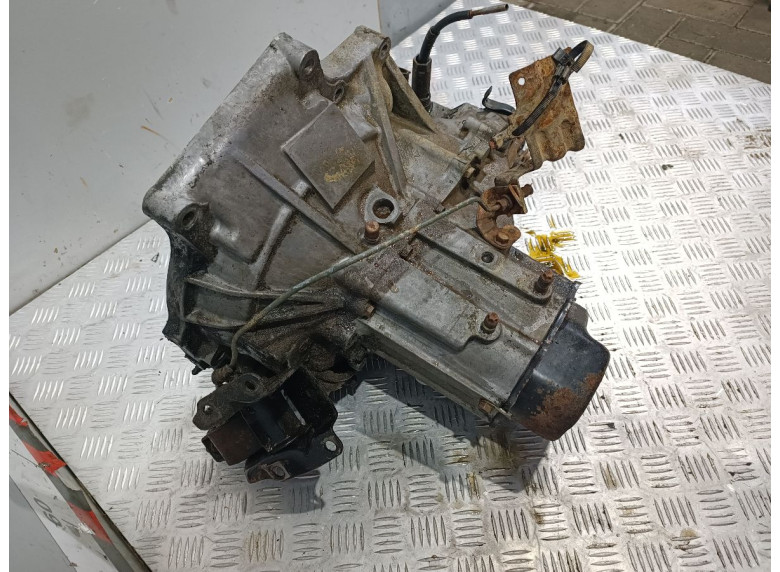 КПП механическая (МКПП) к Mazda 323F, 1994г.