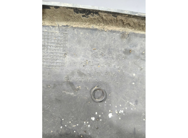 Молдинг (накладка кузовная) к Opel Vivaro, 2004г.