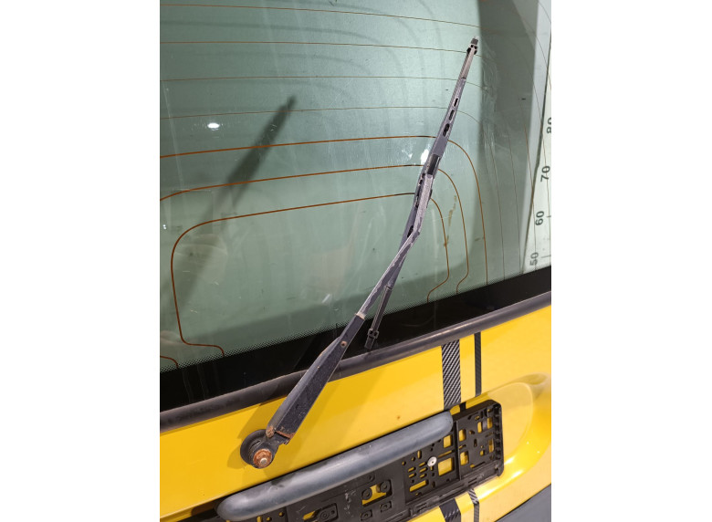 Щеткодержатель задний к Renault Kangoo, 2005г.