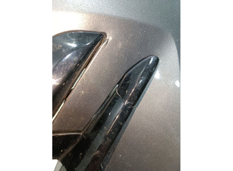 Заглушка (решетка) в бампер передний к Volkswagen Golf R, 2018г.