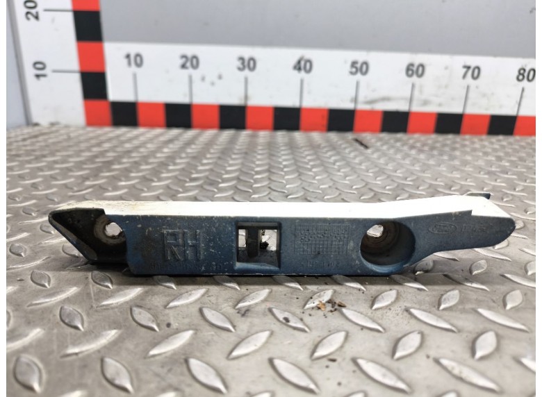 Кронштейн крепления бампера переднего к Кронштейн крепления бампера переднего к Ford Focus undefined г. Focus