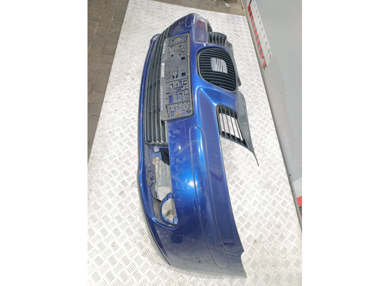 Бампер передний к Seat Ibiza, 2003г.