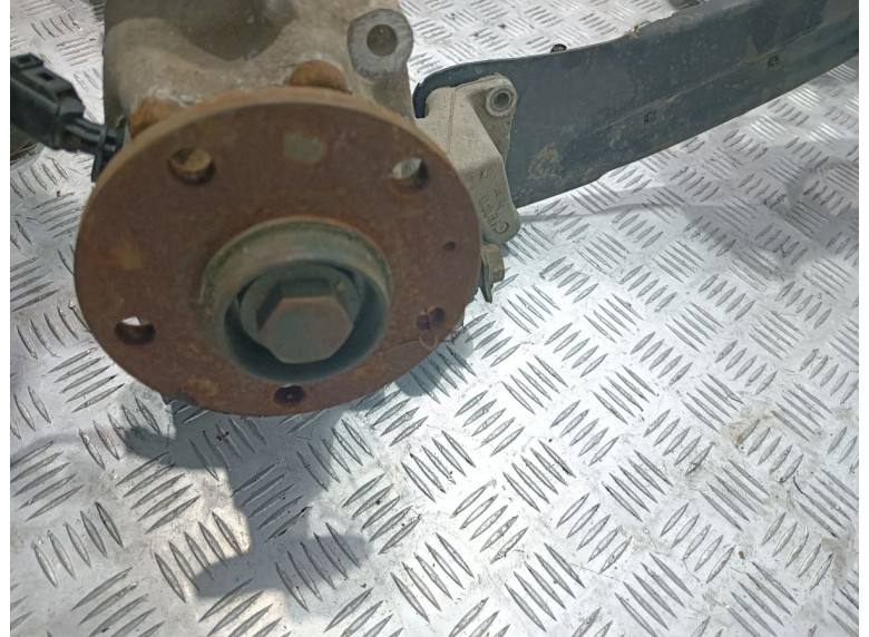 Ступица задняя правая к Volkswagen Passat, 2008г.