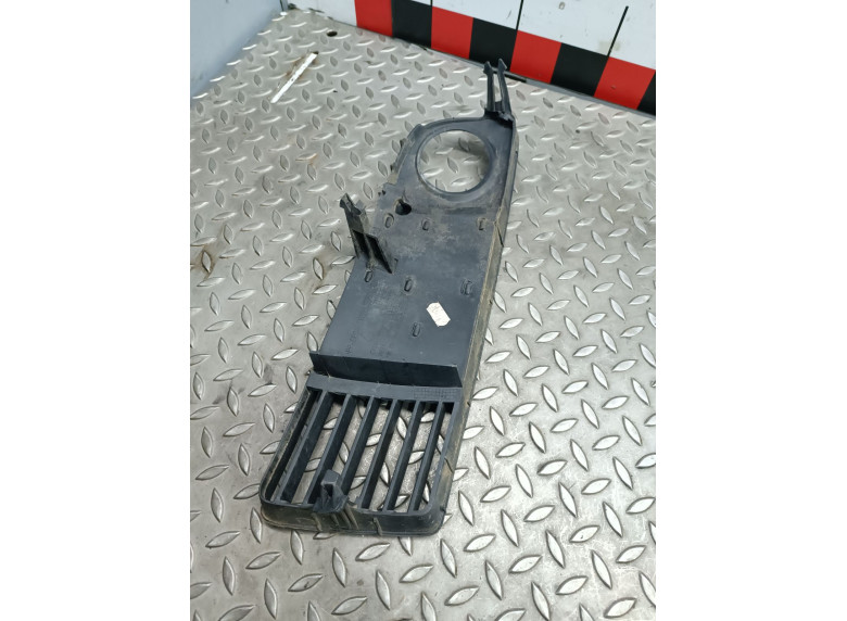 Рамка фары противотуманной левой к Audi A6, 2000г.