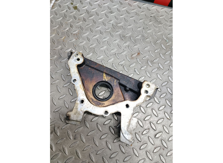 Крышка двигателя передняя к Volkswagen Passat, 1999г.