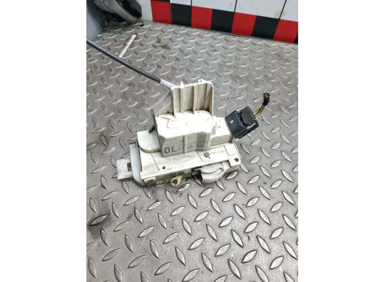 Замок двери передней правой к Ford Mondeo