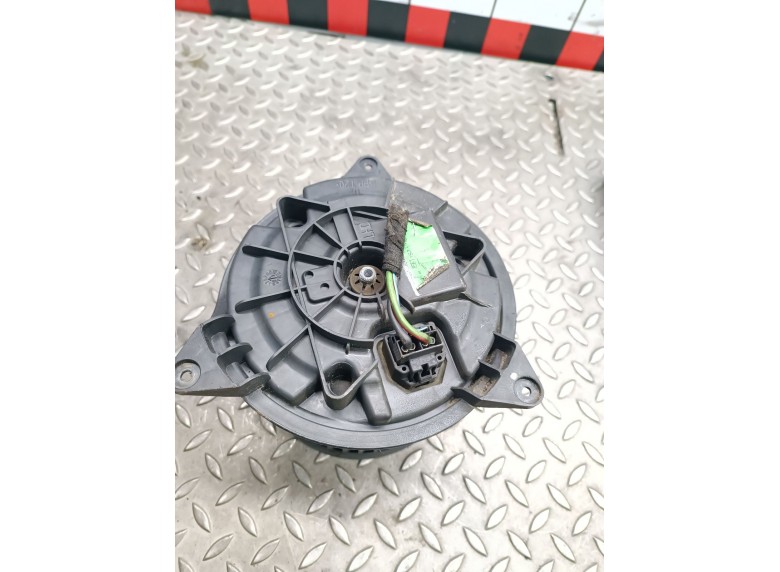 Моторчик печки к Ford Mondeo