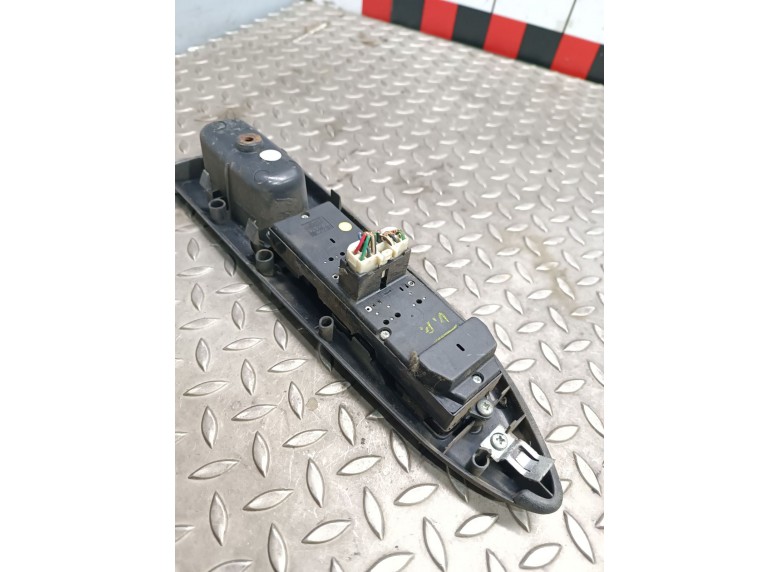 Блок управления стеклоподъемниками к Блок управления стеклоподъемниками к Toyota Avensis undefined г. Avensis