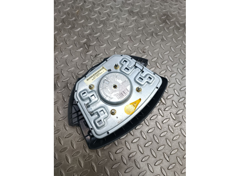 Подушка безопасности водителя к Renault Symbol, 2004г.