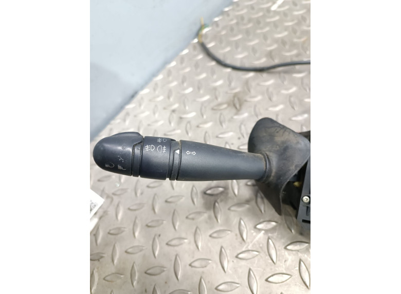 Переключатель подрулевой (стрекоза) к Renault Symbol, 2004г.