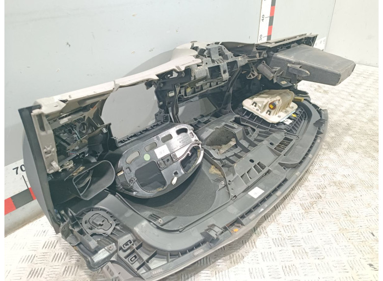 Панель передняя салона (торпедо) к Renault Megane, 2010г.