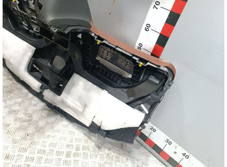 Панель передняя салона (торпедо) к Opel Corsa, 2009г.