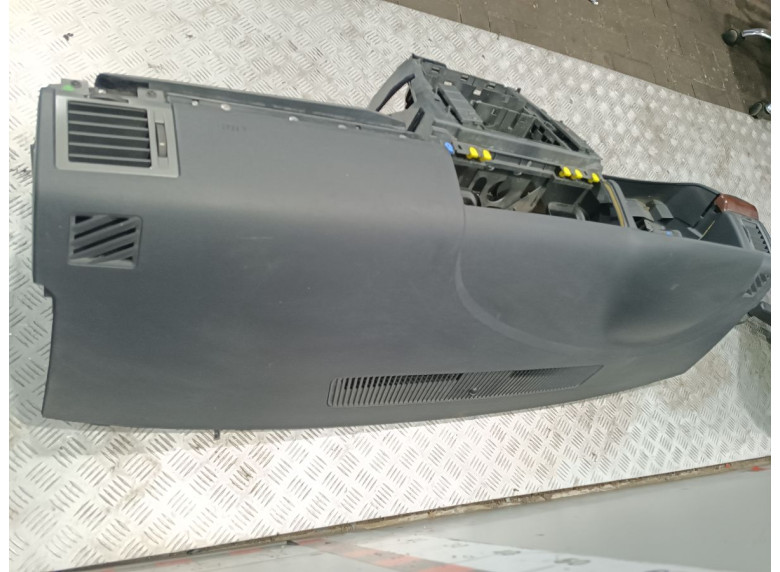 Панель передняя салона (торпедо) к Opel Vectra, 2005г.