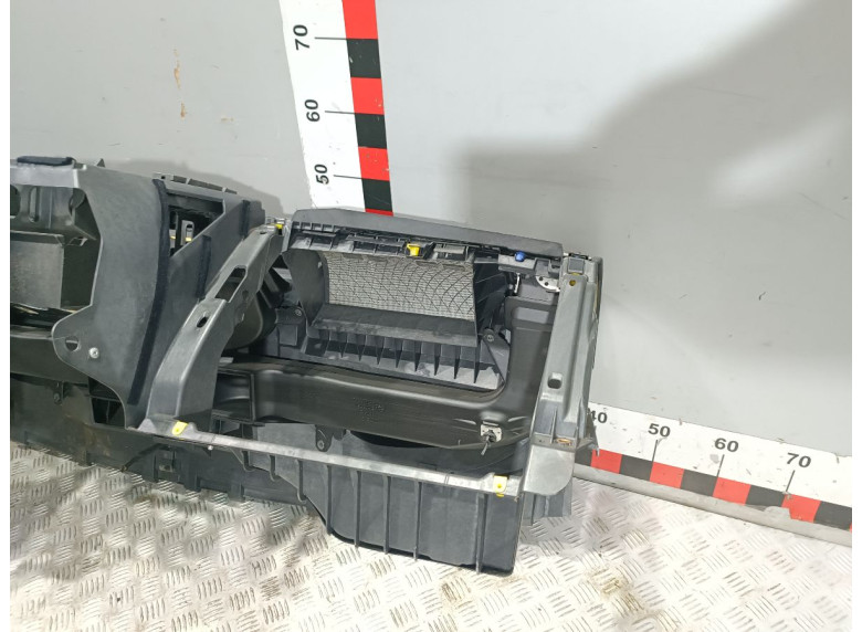 Панель передняя салона (торпедо) к Opel Vectra, 2005г.