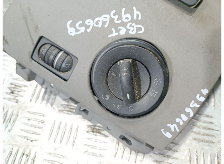 Переключатель света к Volkswagen Touareg, 2005г.