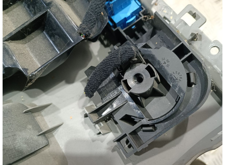 Переключатель света к Volkswagen Touareg, 2005г.