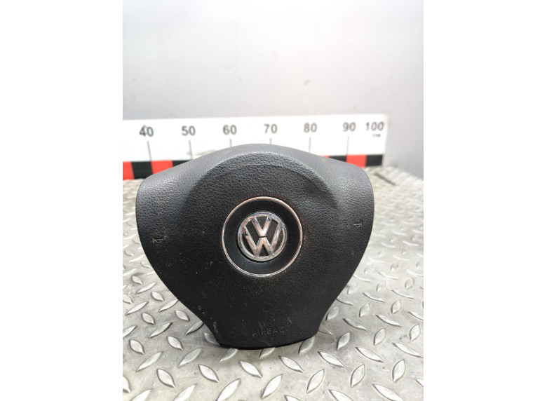Подушка безопасности водителя к Volkswagen Passat CC, 2009г.