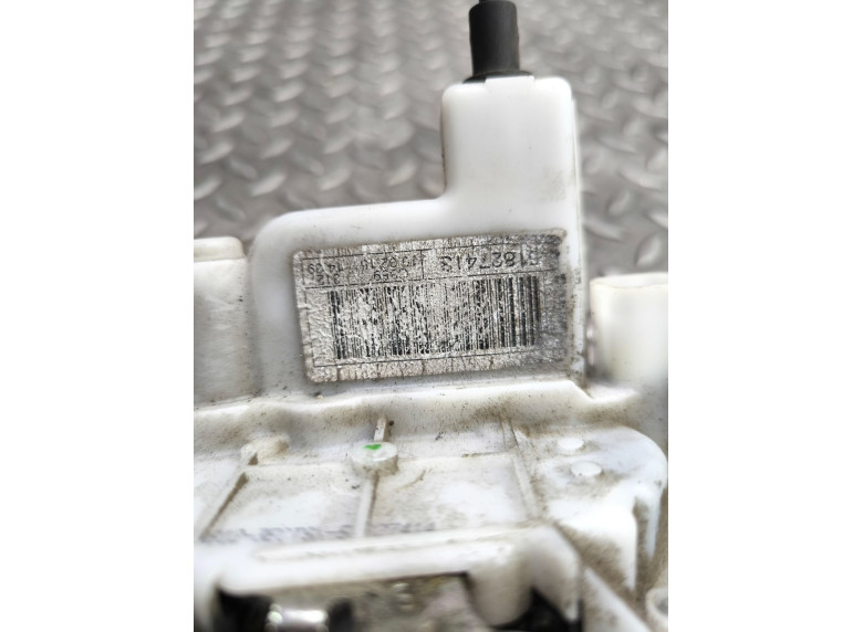 Замок двери передней левой к Fiat 500, 2012г.