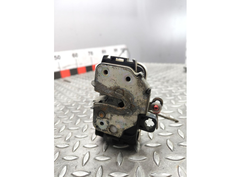 Замок двери передней правой к Fiat 500, 2012г.