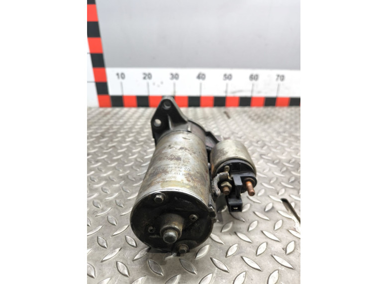 Стартер к Volkswagen Passat, 1995г.