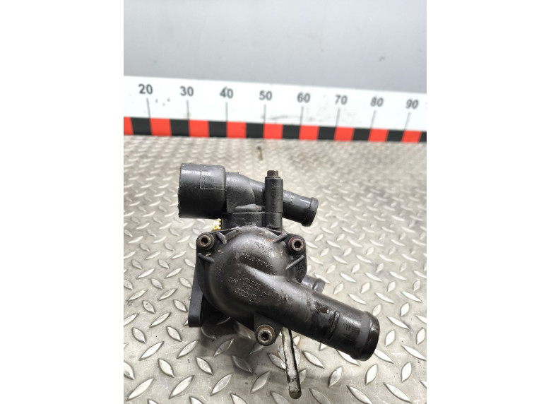 Корпус термостата к Volkswagen Passat, 1995г.