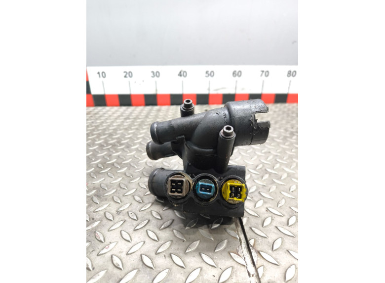 Корпус термостата к Volkswagen Passat, 1995г.