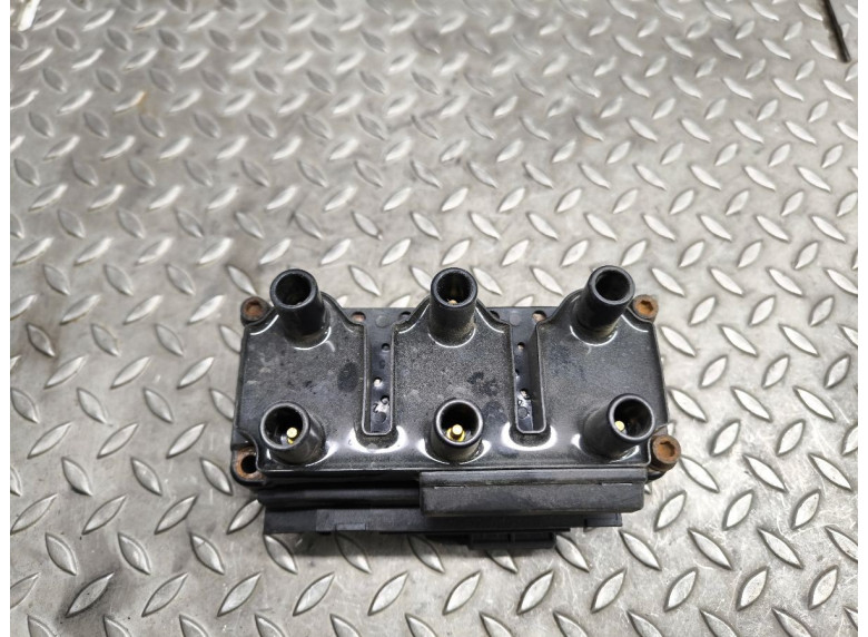 Катушка зажигания к Volkswagen Passat, 1995г.