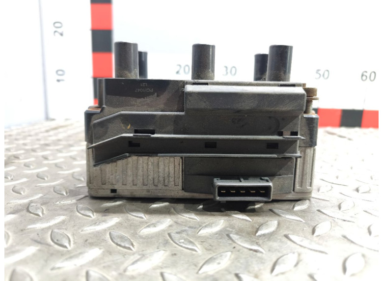 Катушка зажигания к Volkswagen Passat, 1995г.