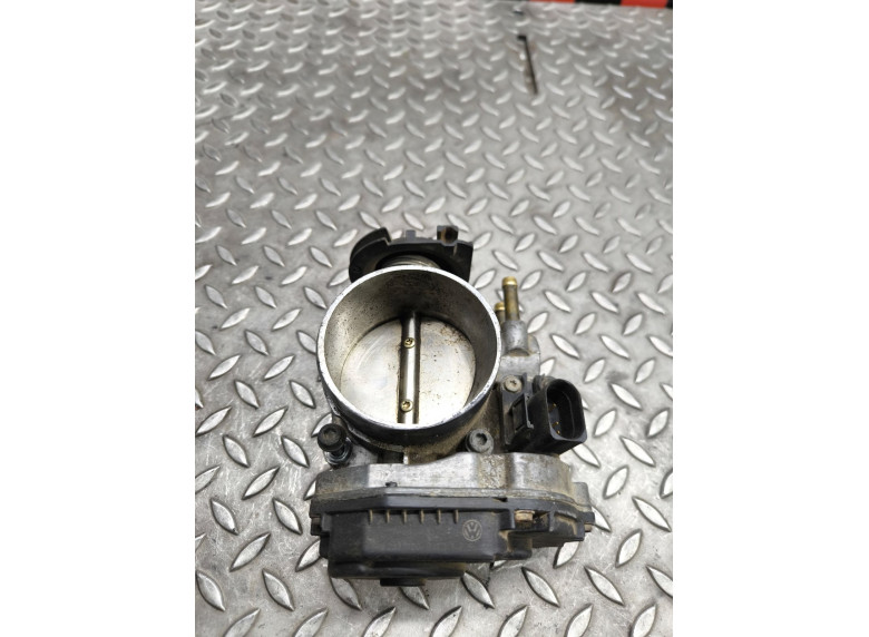 Заслонка дроссельная к Volkswagen Passat, 1995г.
