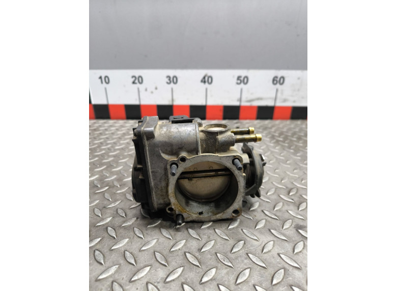 Заслонка дроссельная к Volkswagen Passat, 1995г.