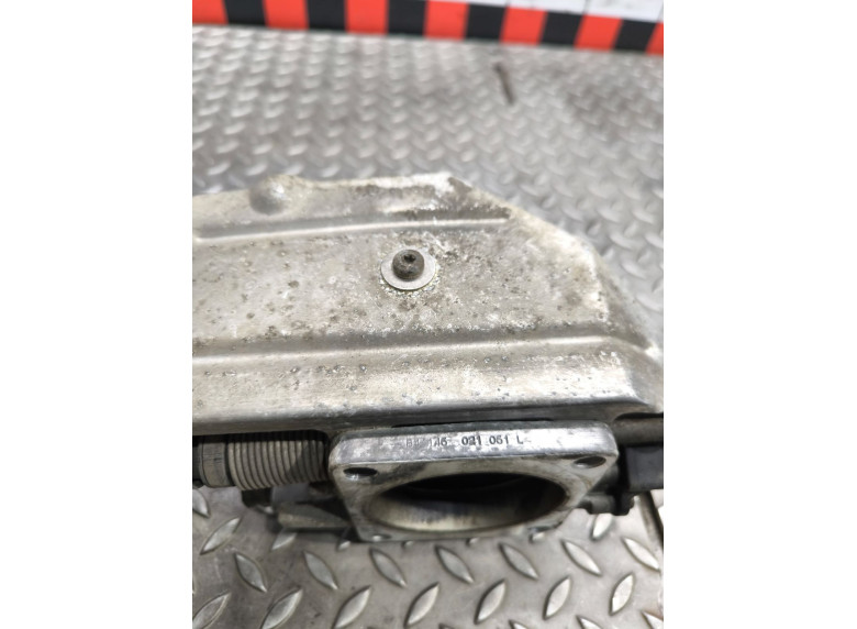 Заслонка дроссельная к Volkswagen Passat, 1995г.