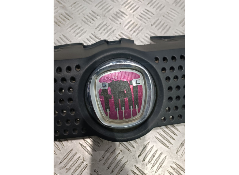 Решетка радиатора к Fiat Panda, 2004г.