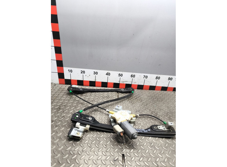 Стеклоподъемник электрический передний правый к Chrysler 300C