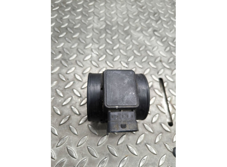 Расходомер воздуха к Opel Vectra, 2004г.