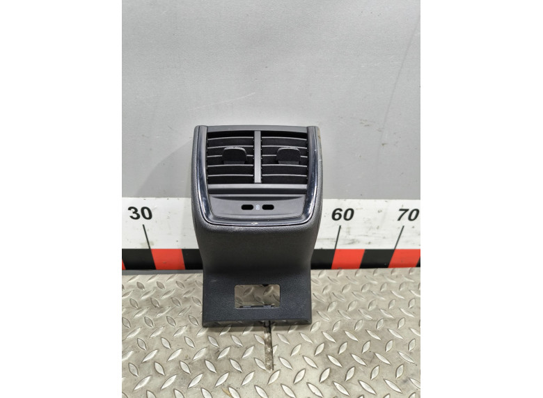 Дефлектор обдува салона к Дефлектор обдува салона к Skoda Scala undefined г. Scala