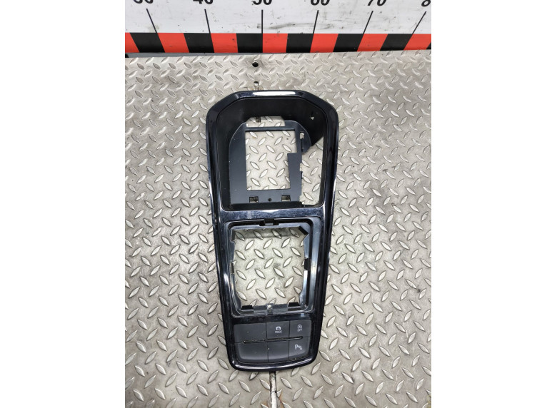 Консоль салона (кулисная часть) к Skoda Scala