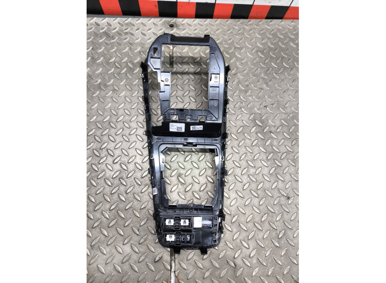 Консоль салона (кулисная часть) к Консоль салона (кулисная часть) к Skoda Scala undefined г. Scala