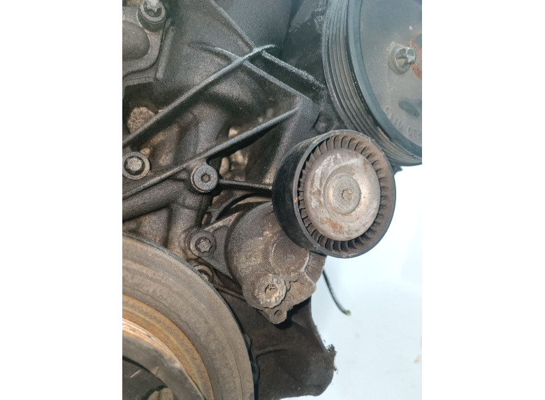 Натяжитель ремня генератора к Mercedes C W203, 2002г.