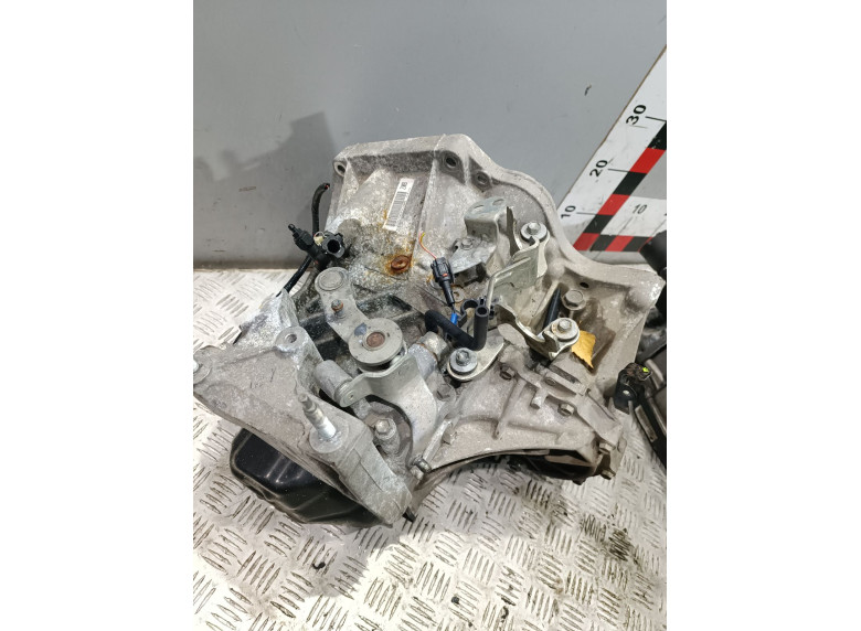 КПП механическая (МКПП) к Suzuki SX4, 2014г.
