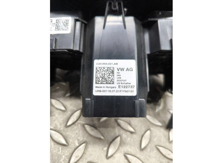 Переключатель подрулевой (стрекоза) к Переключатель подрулевой (стрекоза) к Skoda Scala undefined г. Scala