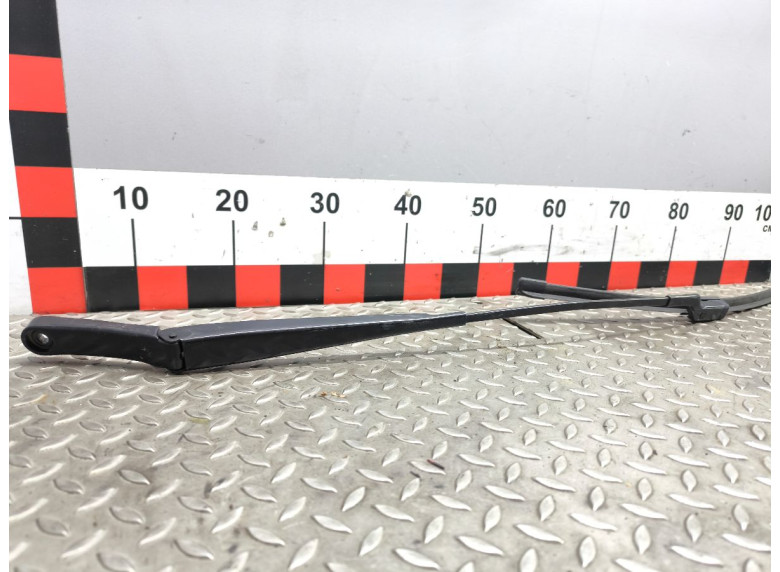 Щеткодержатель (поводок стеклоочистителя, дворник) к Щеткодержатель (поводок стеклоочистителя, дворник) к Skoda Scala undefined г. Scala