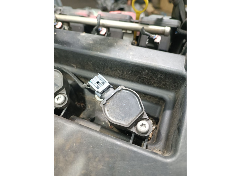 Катушка зажигания к Dodge Caliber, 2007г.