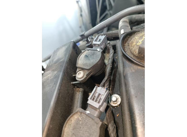 Катушка зажигания к Dodge Caliber, 2007г.