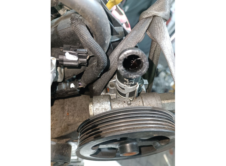 Насос гидроусилителя руля к Dodge Caliber, 2007г.