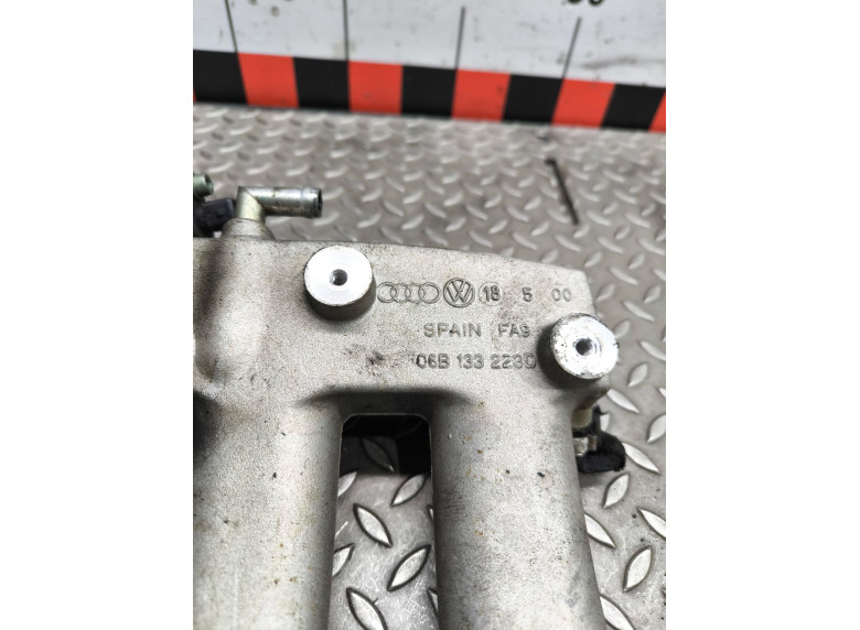 Коллектор впускной к Volkswagen Passat, 2000г.