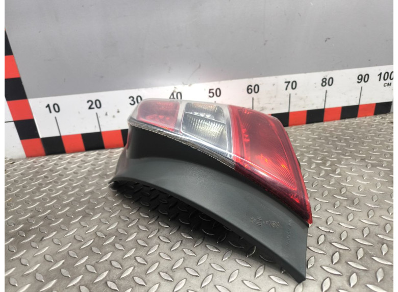 Фонарь задний правый к Honda Civic, 2005г.