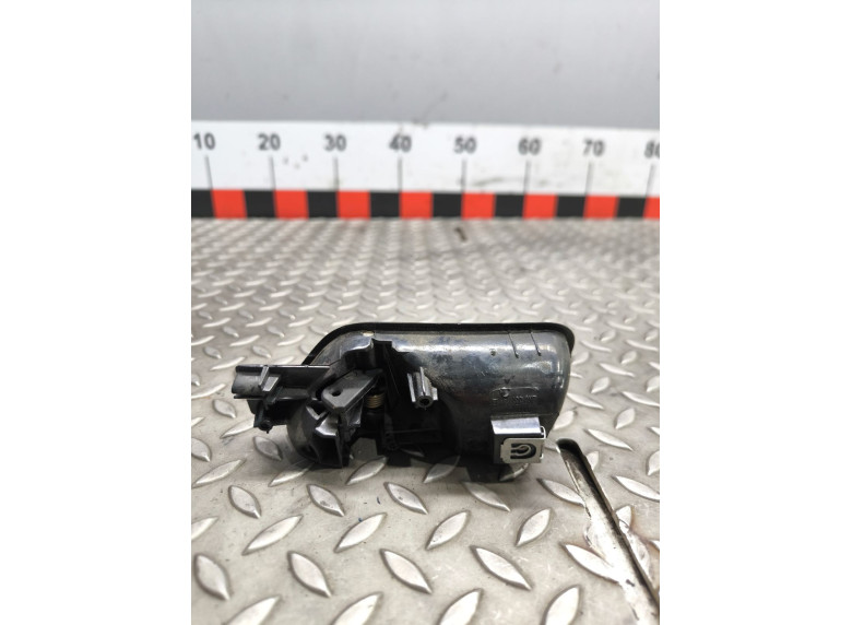 Ручка внутренняя передняя правая к Volkswagen Caddy, 2006г.