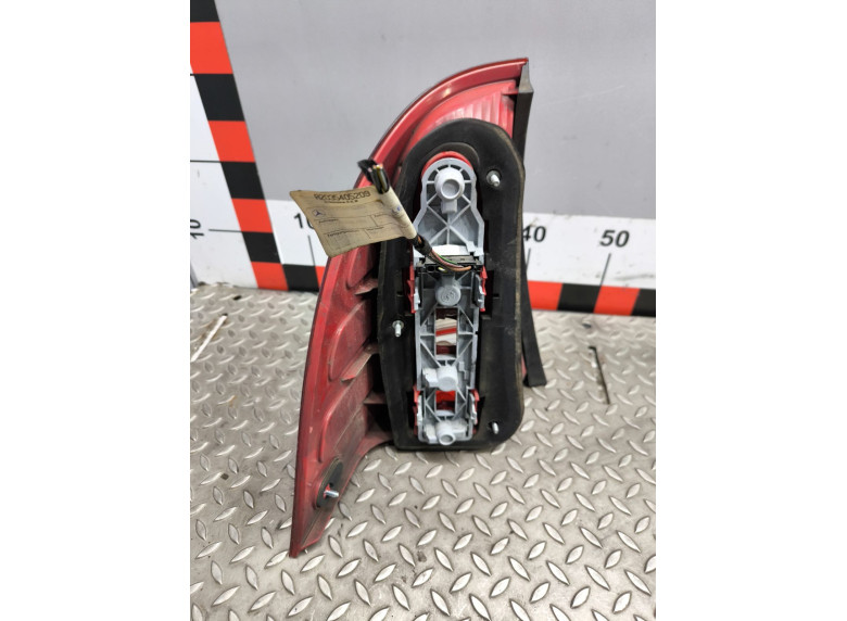 Фонарь задний правый к Mercedes C W203, 2003г.