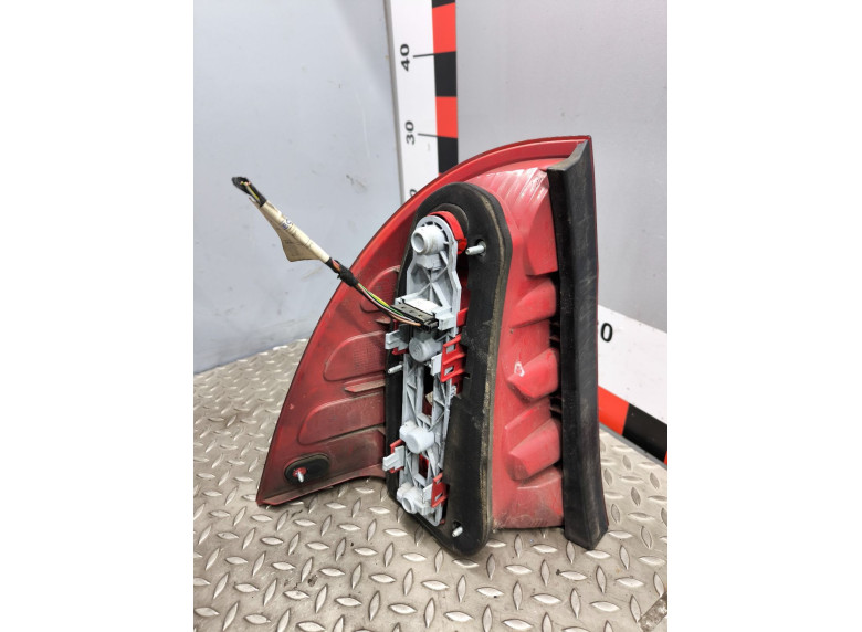 Фонарь задний правый к Mercedes C W203, 2003г.